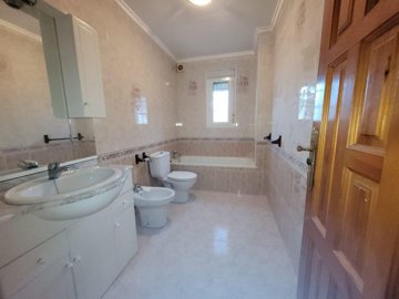 propertyimage1ltuwawvuj20250619054230