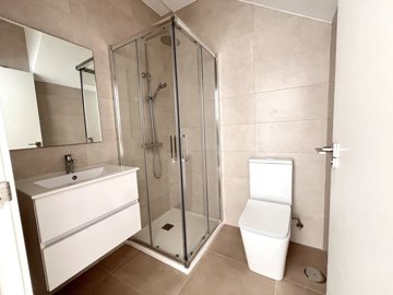 propertyimage1iov0yqd7u20250620055539
