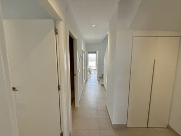 propertyimage1m8vah0dup20250628054025