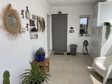 propertyimage1rceu2i0ku20250627060144
