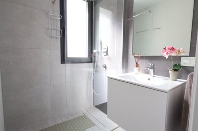 propertyimage1ln1hkcjbd20250627055320