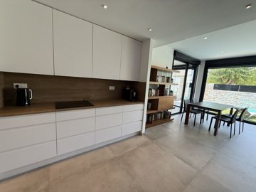 propertyimage1l7dvup7ee20250703041104
