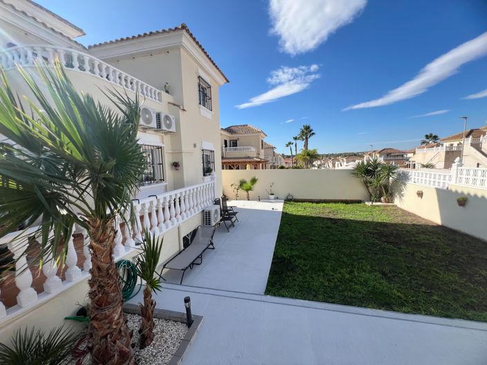 Image No.1-Villa de 5 chambres à vendre à Algorfa