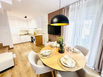 propertyimage1ebqykjrt820250702054536