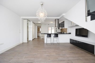 propertyimage11e8xvfm6a20250709055228