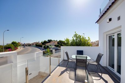 propertyimage1bmzjoa2xu20250709055144