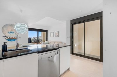 propertyimage1uk8v9m10820250710054821