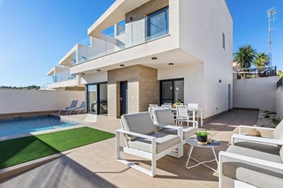 propertyimage1xm4mbbf1o20250710053652