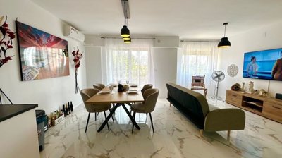propertyimage1yltwxgwrw20250710054039
