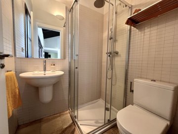 propertyimage1upynfx1la20250717041608