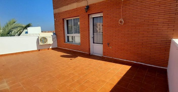 Image No.1-5 Bed Townhouse for sale