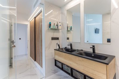 propertyimage1biy95txry20250728055610