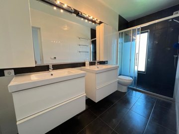 propertyimage1pjgoelayr20250730054636
