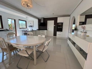 propertyimage1x2as0vhx420250730054540