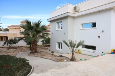 propertyimage1lg5tqupwe20250802053558