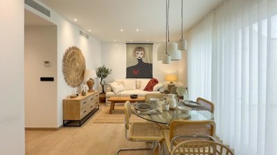 propertyimage1urq1pwvw720250804062655