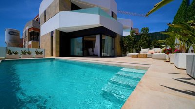 propertyimage1h98bzhqpv20250807060220