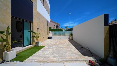 propertyimage1s1zmyufh120250807060229