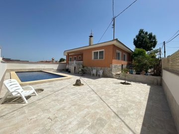 propertyimage1hab3ryzay20250813053712
