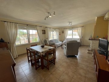 propertyimage1y4ajwssef20250807053520