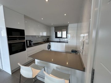 propertyimage1b3b5ym0z320250815054854