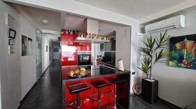 propertyimage1zdemqcyrr20250814054506