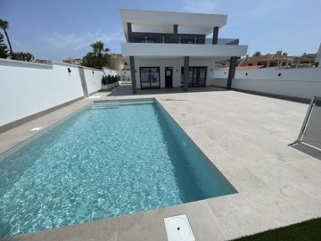 propertyimage1vtynlceun20250816060035