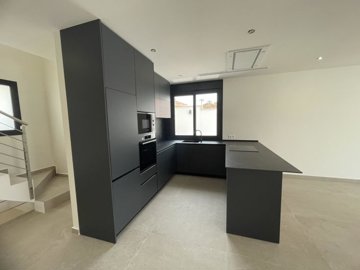 propertyimage10n8xsrfmm20250816060104