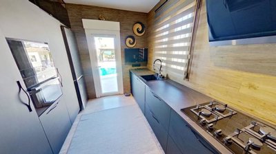 propertyimage1y4twwryfv20250816053053