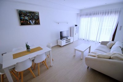 propertyimage1gt8th2uh320250820054254