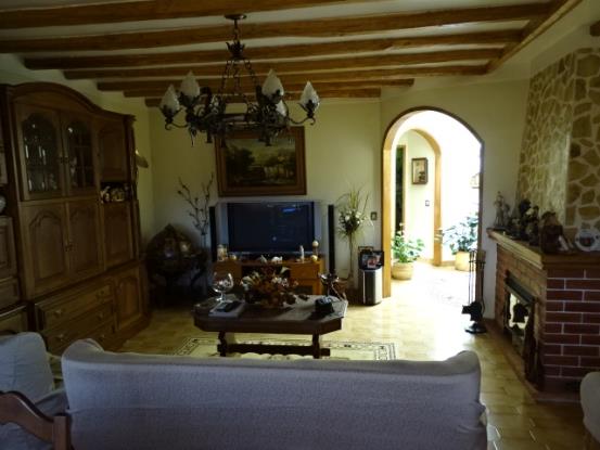 Image No.19-5 Bed Farmhouse for sale