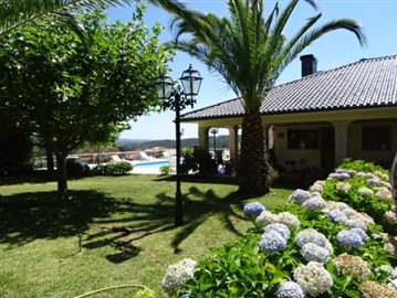 1 - Álvares, Ferme
