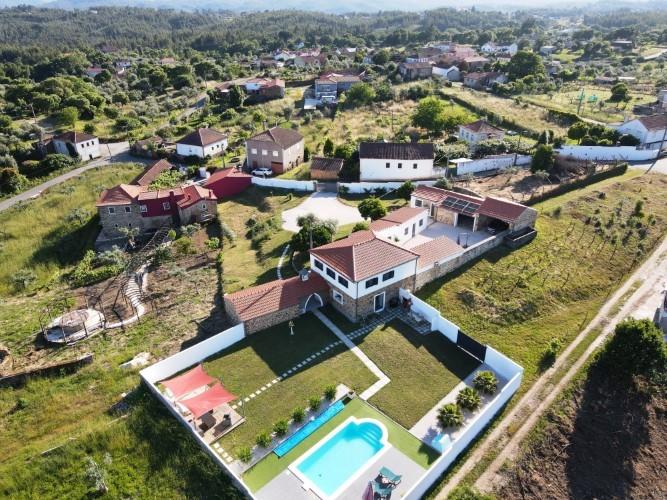 Image No.2-Villa / Détaché de 4 chambres à vendre à Pedrógão Grande