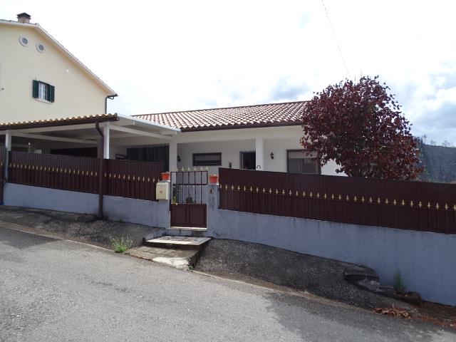 Image No.2-Maison de 3 chambres à vendre à Castanheira de Pêra