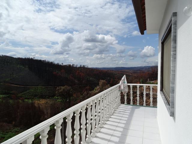 Image No.3-Maison de 3 chambres à vendre à Castanheira de Pêra