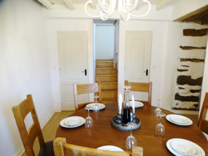 Image No.15-4 Bed Village House for sale