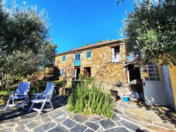 Image No.1-3 Bed Country Property for sale