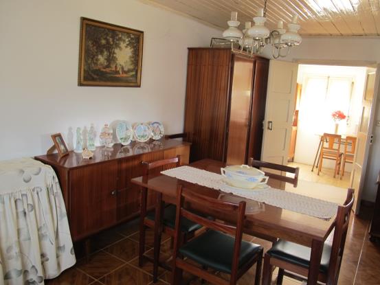 Image No.18-3 Bed House for sale