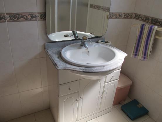 Image No.24-3 Bed House for sale