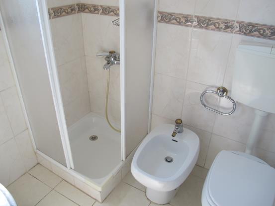 Image No.25-3 Bed House for sale