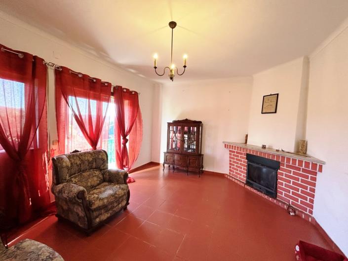 Image No.11-3 Bed House for sale