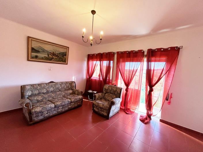 Image No.12-3 Bed House for sale