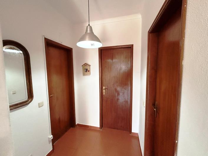 Image No.15-3 Bed House for sale