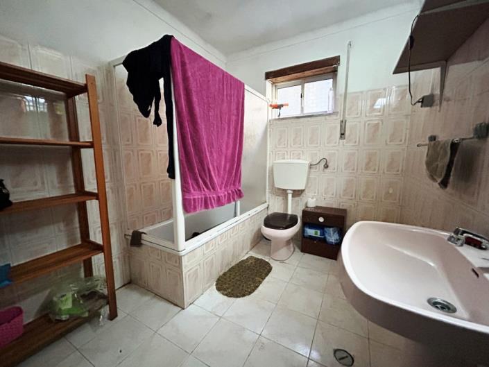 Image No.33-3 Bed House for sale