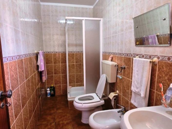 Image No.28-3 Bed House for sale