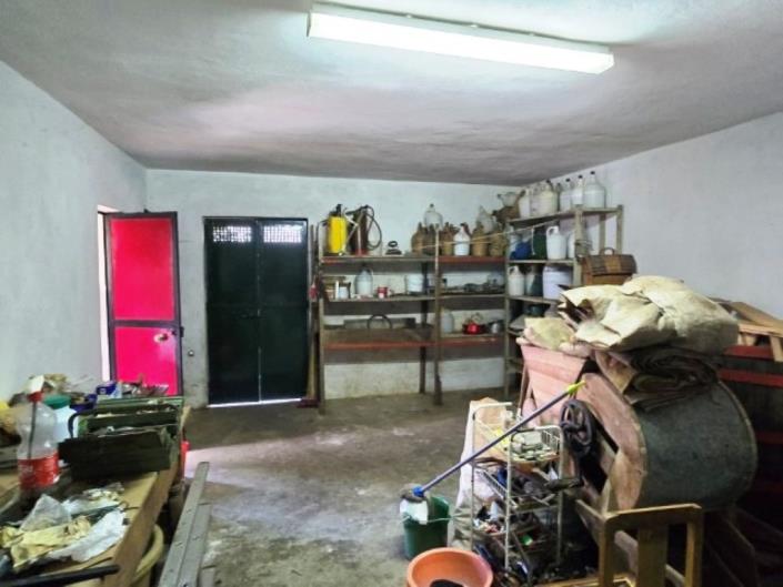 Image No.31-3 Bed House for sale