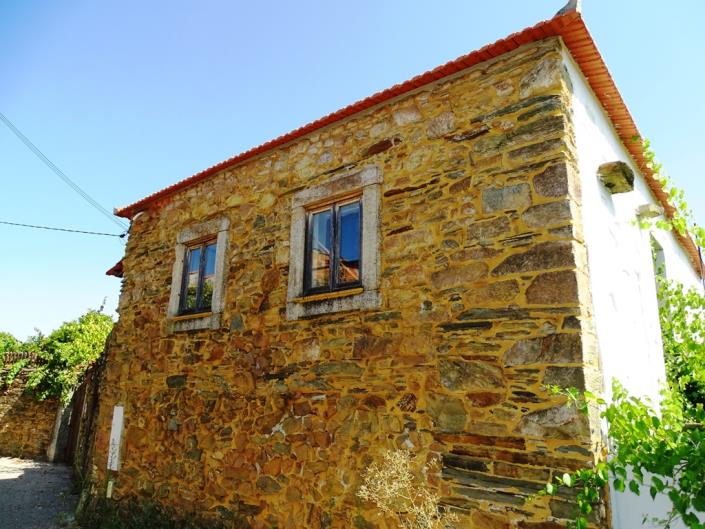 Image No.2-2 Bed Farmhouse for sale