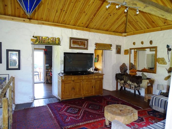 Image No.7-2 Bed Farmhouse for sale