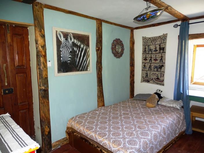 Image No.19-2 Bed Farmhouse for sale