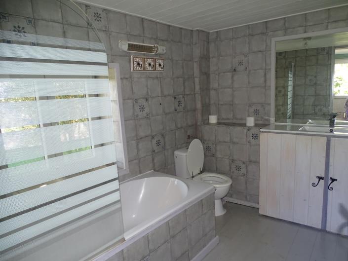 Image No.21-2 Bed Farmhouse for sale